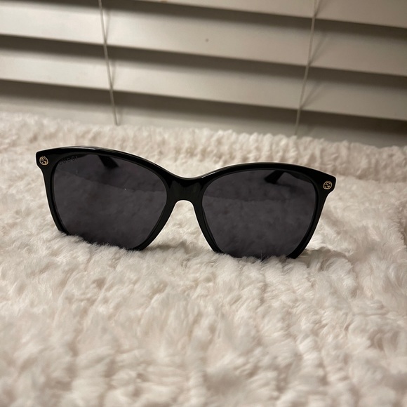 Gucci GG0024S 001 Black Sunglasses - Picture 5 of 11